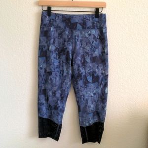 NEW A&F Active High Rise Cropped Leggings SZ Med